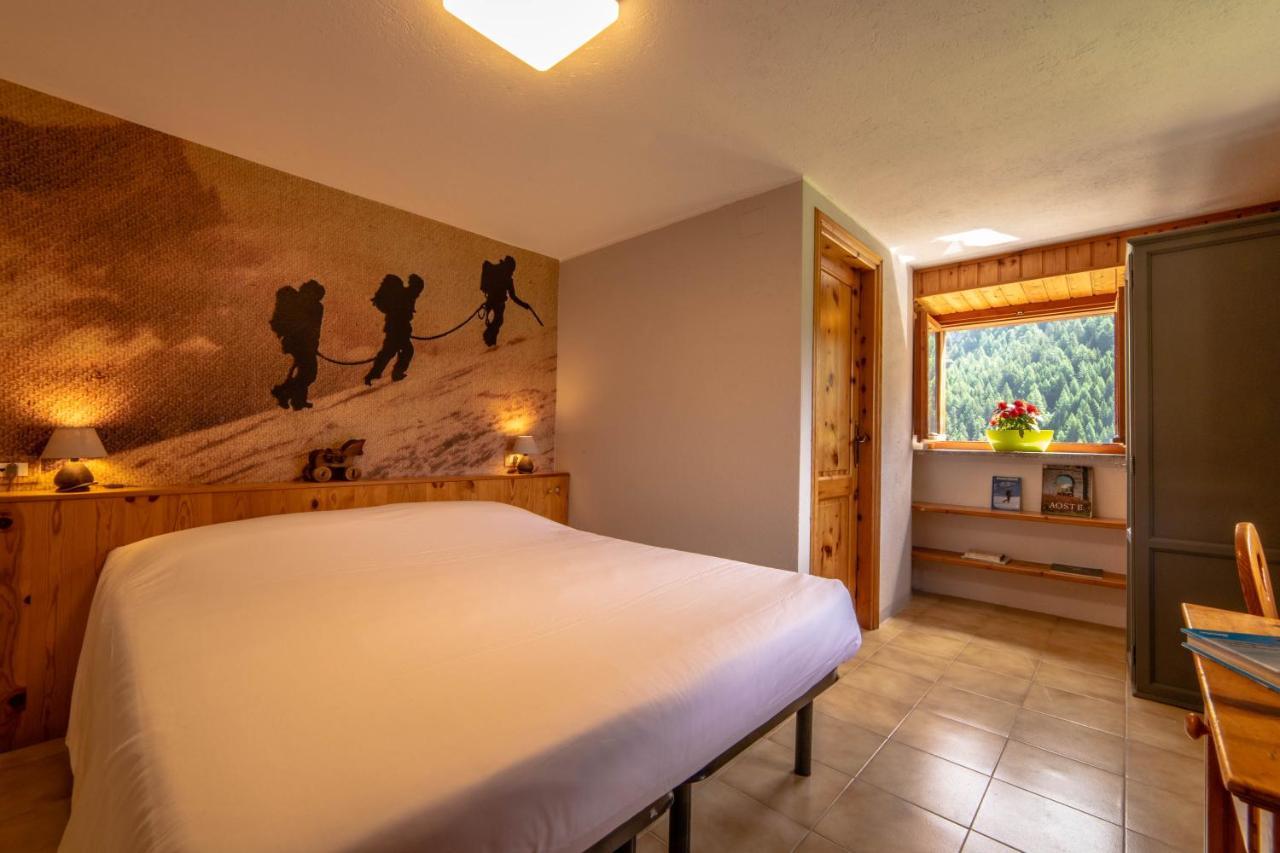 Hotel & Restaurant Perret - Mountain People Valgrisenche Εξωτερικό φωτογραφία