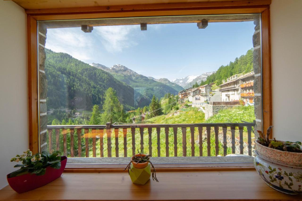 Hotel & Restaurant Perret - Mountain People Valgrisenche Εξωτερικό φωτογραφία