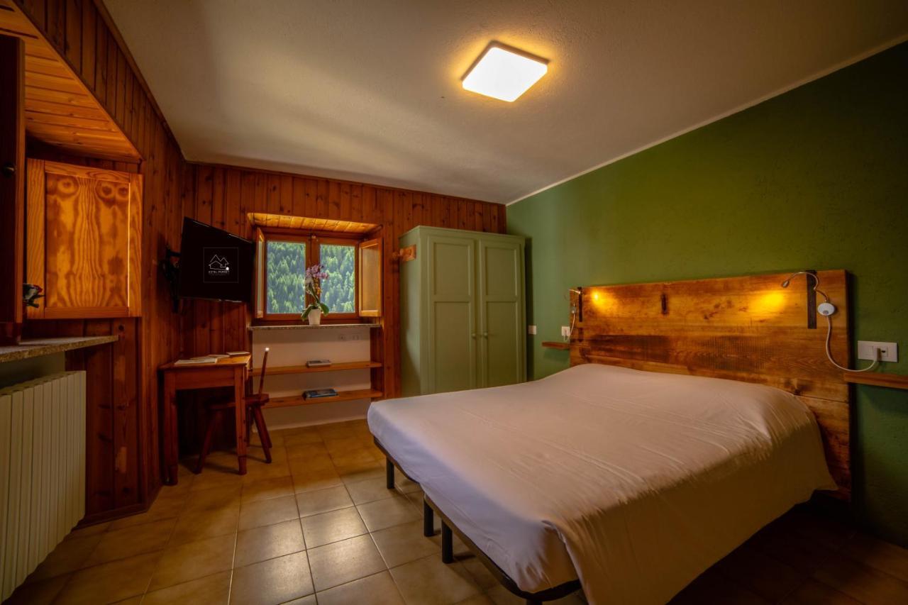 Hotel & Restaurant Perret - Mountain People Valgrisenche Εξωτερικό φωτογραφία