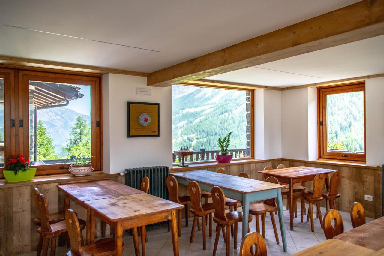 Hotel & Restaurant Perret - Mountain People Valgrisenche Εξωτερικό φωτογραφία