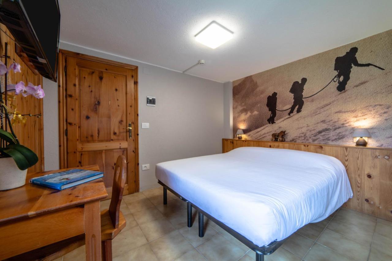 Hotel & Restaurant Perret - Mountain People Valgrisenche Εξωτερικό φωτογραφία