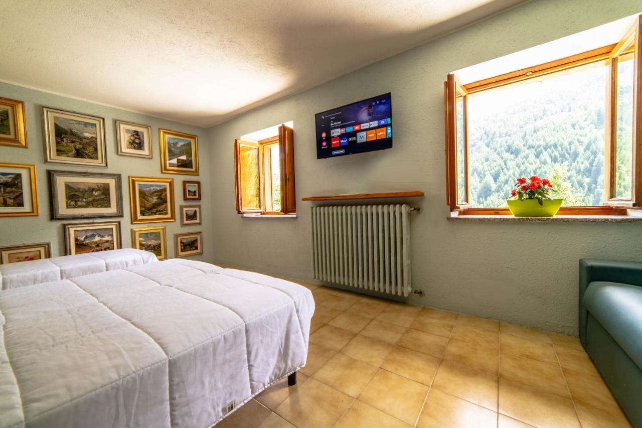 Hotel & Restaurant Perret - Mountain People Valgrisenche Εξωτερικό φωτογραφία