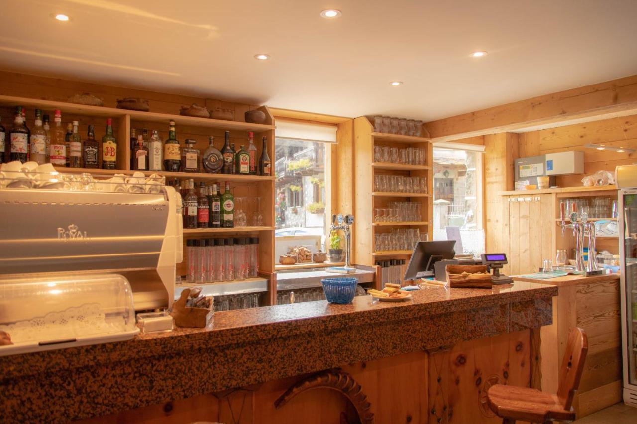 Hotel & Restaurant Perret - Mountain People Valgrisenche Εξωτερικό φωτογραφία