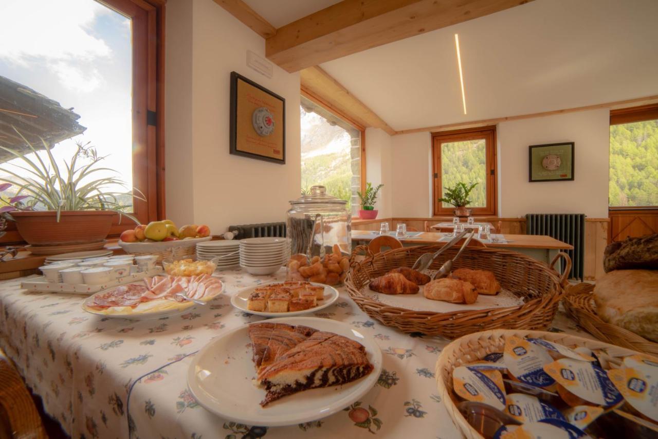 Hotel & Restaurant Perret - Mountain People Valgrisenche Εξωτερικό φωτογραφία