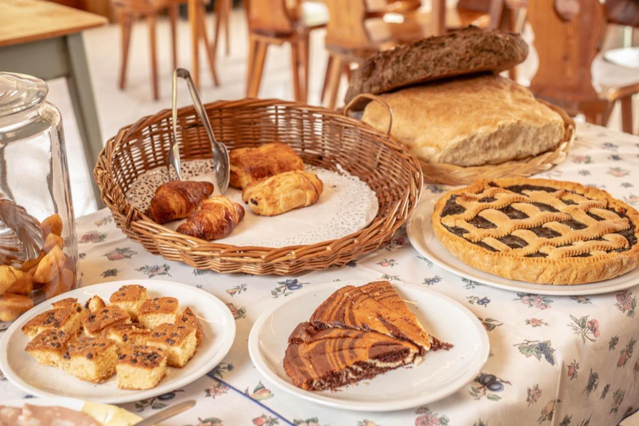 Hotel & Restaurant Perret - Mountain People Valgrisenche Εξωτερικό φωτογραφία