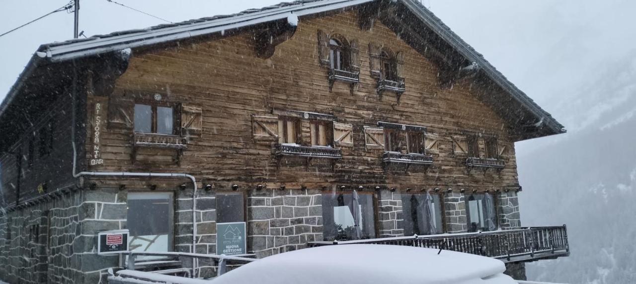 Hotel & Restaurant Perret - Mountain People Valgrisenche Εξωτερικό φωτογραφία